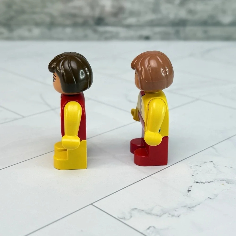 Lego Duplo Women Lady Mom 2.5